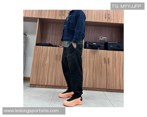 爱德华兹第三代签名鞋AE3即将发布夏季热潮再掀新风尚